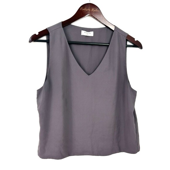 Aritzia Babaton Murphy Blouse Women Sleeveless Tank VNeck Dusty Gray Sz M 1131U1 - Picture 2 of 10